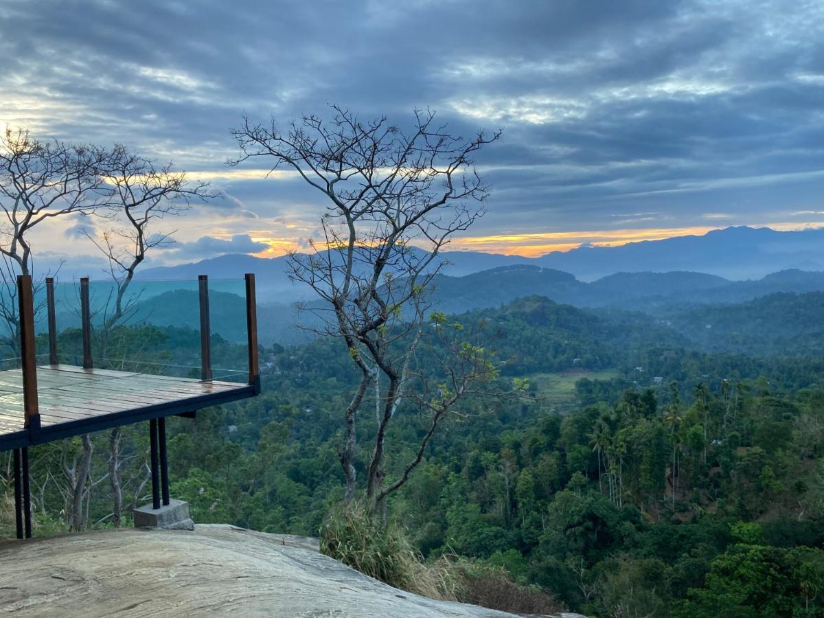 The Cloud Resort Kadugannawa Buitenkant foto