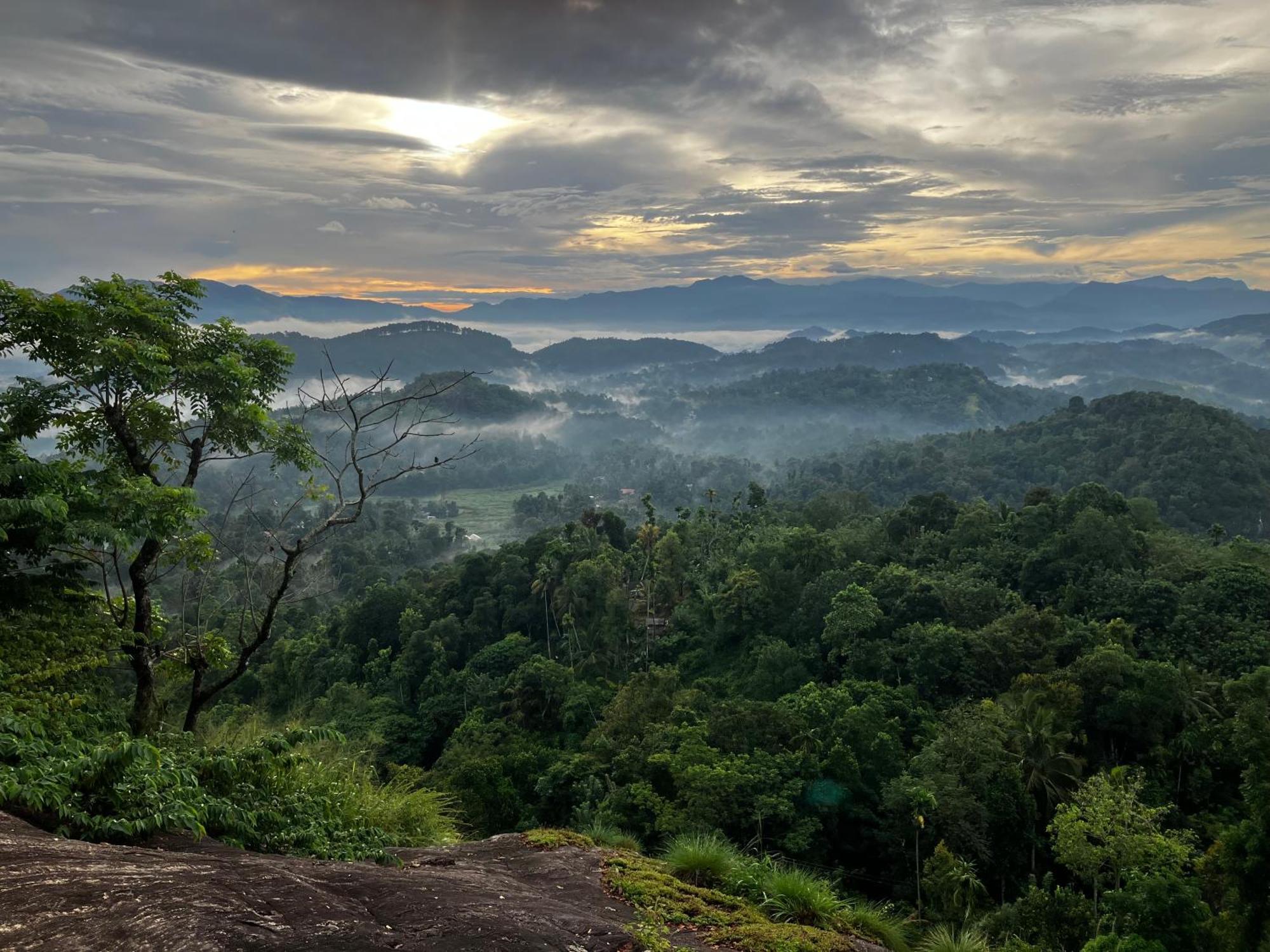 The Cloud Resort Kadugannawa Buitenkant foto